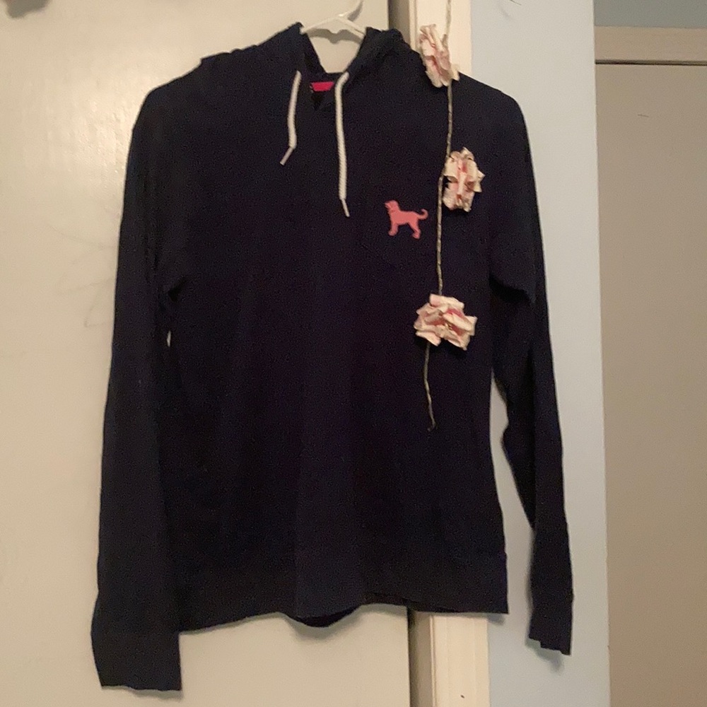 Black Dog hooded long sleeve